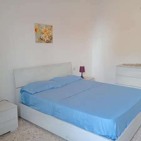 Le Rondini Apartment *