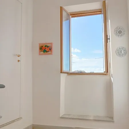 Le Rondini Apartment *